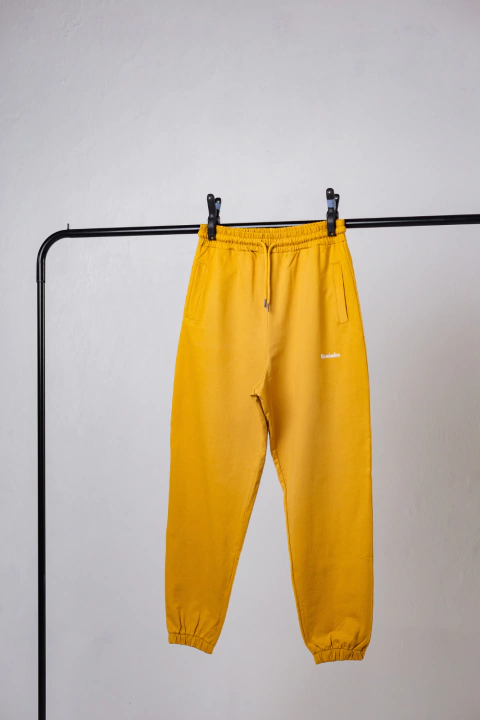 Jogging Mostaza Reminder. - comprar online