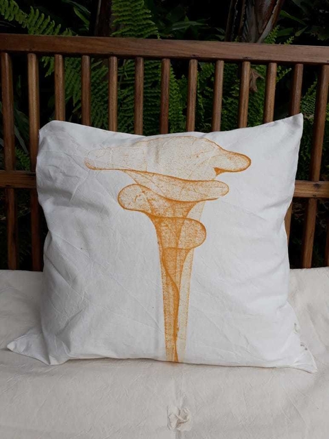 ALMOHADON LINO CRUDO DISEÑO CALA / MOSTAZA (60X60)