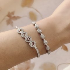 Pulseira Love na internet