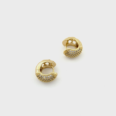 Brinco Argola Cravejada Com Zircônia Cúbica - comprar online