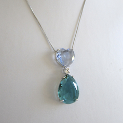 Colar Zircônia Coração com Gota Azul e Verde na internet