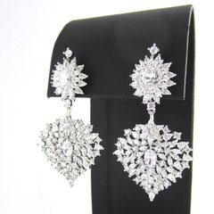 Brinco Zircônia Prateado Festa. - comprar online