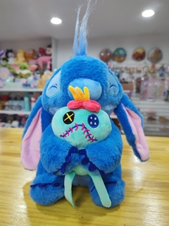 Peluches Stitch y Ángela