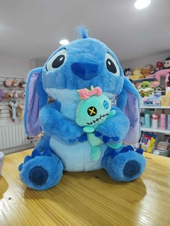 Peluche Stitch con Scrump