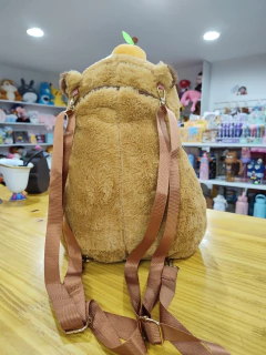 Mochila Capibara con mandarina - tienda online
