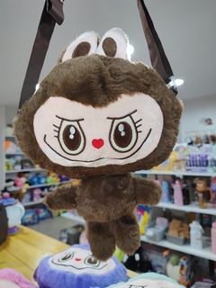 Cartera peluche Labubu en internet