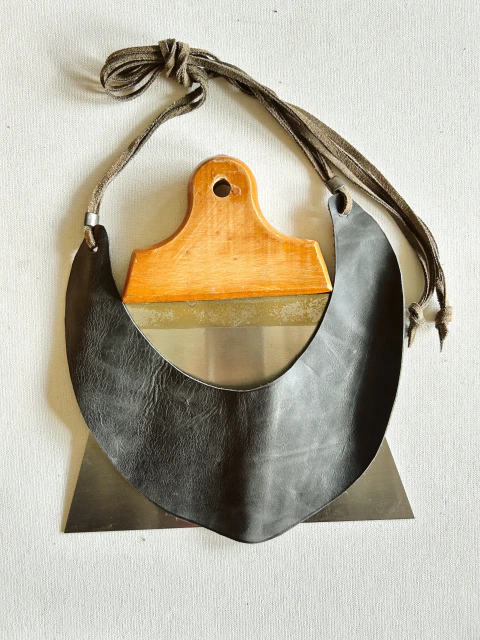 BIB BLACK