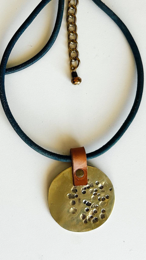 CHOKER ESFERA / BARRA en internet