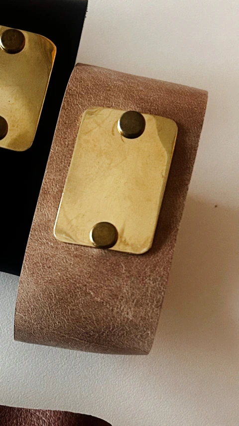 MQ 561 BRONCE en internet