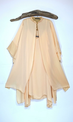 Conjunto 8 - Spolverino y camisolín bordado. Seda natural - comprar online