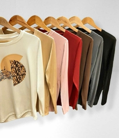 Remera Tiny en internet