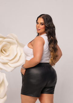 Shorts Courino Plus Size na internet
