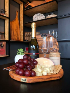 TÁBUA PARA SERVIR - Woood Love Circular 26 Com Relevo na internet