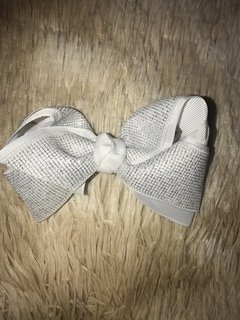 Laço branco com glitter