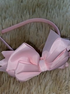 Tiara rosa bebê na internet