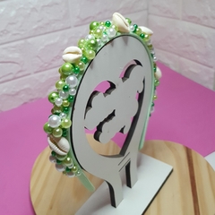 TIARA BORDADA - Rafaella Alves Ateliê