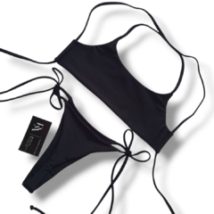 Biquíni Top básico com amarração e tanga de lacinho - comprar online
