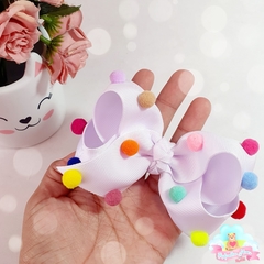 LAÇO BOUTIQUE COM POMPONS
