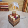 Luminária "cubista" com lâmpada LED retrô