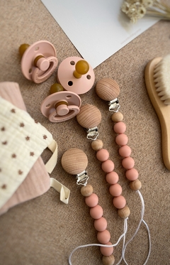 Prendedor chupeta em silicone | Rosa
