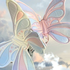 Alitas de mariposas en internet