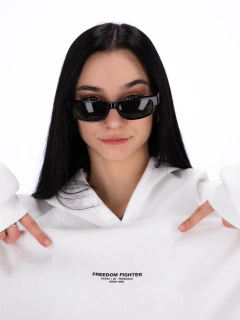 Hoodie "Anti" en internet