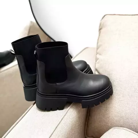 RUMANIA - NEGRO - comprar online