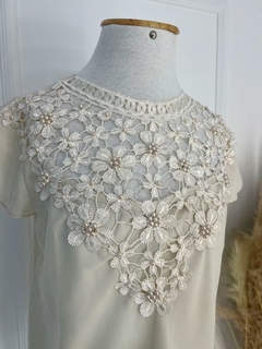 Blusa bordada - comprar online