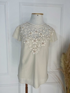 Blusa bordada