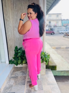 MUSCLE TEE LUIZA na internet