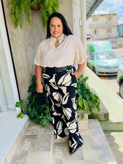 BLUSA PLUS SIZE BOTÃO BRILHOSO - comprar online