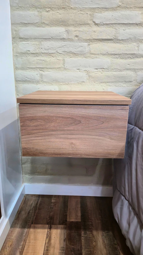 Mesita de Luz Flotante Paris x1