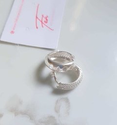 Argola de Prata Cravejada 12mm