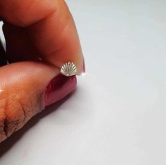 PIERCING TRAGUS CONCHA