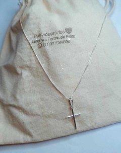 COLAR DE PRATA CRUXIFIXO LISO