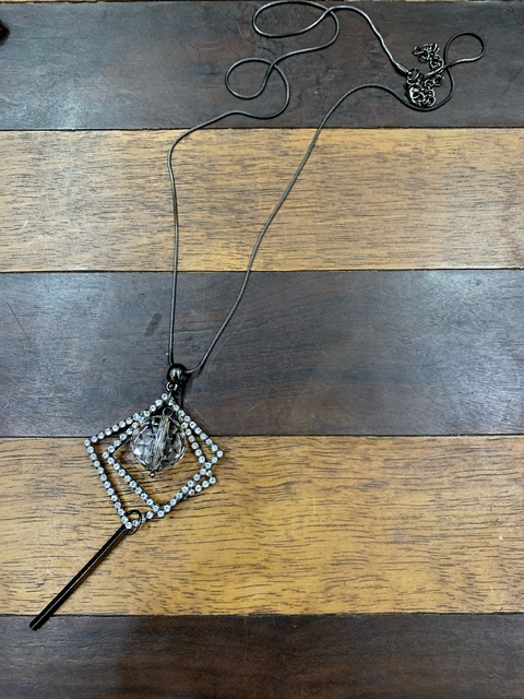 Colar Longuinho Triangle
