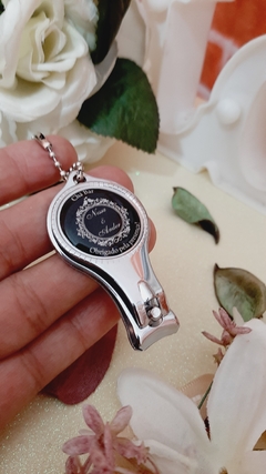 Pacote com 50 chaveiro cortador de unhas e abridor de garrafas personalizado na internet