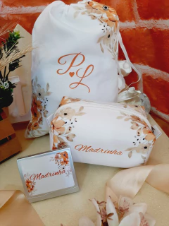Kit com necessaire +espelho +saquinho PEDIDO MÍNIMO 8 UNIDADES
