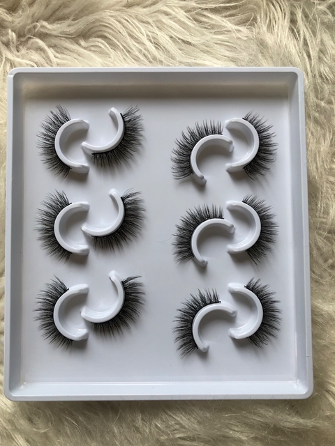 Cartela de cílios postiços com 6 pares MDF02