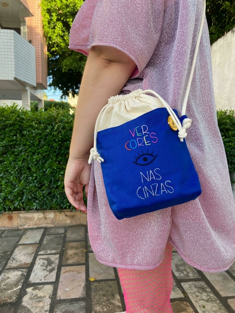 Mini Bolsa VER CORES NAS CINZAS