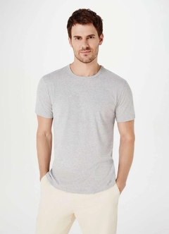 0299NNHEN CAMISETA HERING SLIM CINZA