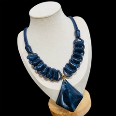 401001-2 COLAR PEDRAS DE RESINA AZUL