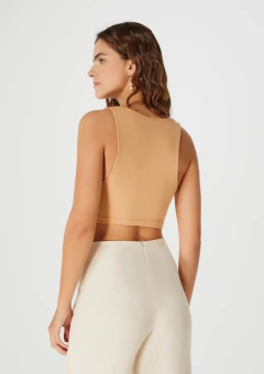 4AKYHLZEN TOP HERING CROPPED FEMININO FEMININO COM TORÇÃO BEGE - comprar online