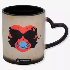 CANECA STITICH MÁGICA NAMORADOS - Petit Papelaria fina 
