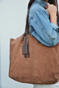 TOTE LUCIA CHOCO en internet