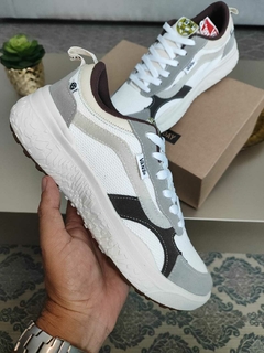 VANS ULTRARANGE