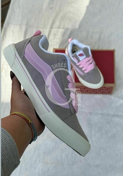 VANS KNU