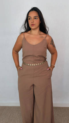 MACACÃO FLORA MARROM - comprar online