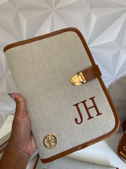 Porta caderneta de vacinação Linho cru com marrom