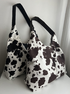Cartera Mitta (Cow Print Chocolate) - MAXIMA BAGS